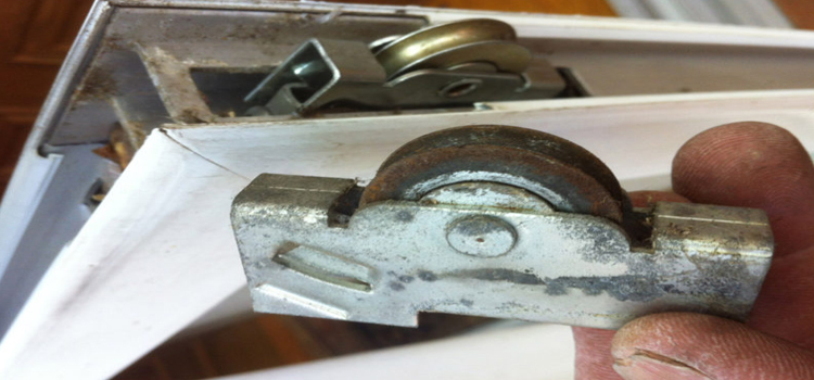 screen door roller repair in Palos Verdes Estates